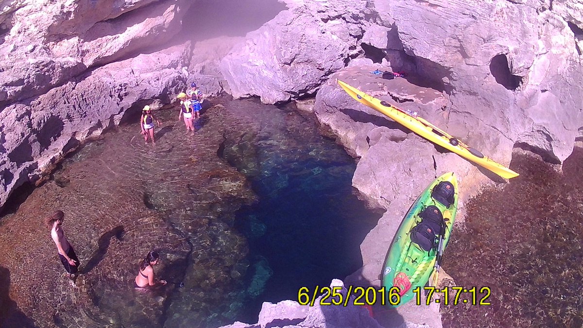 SportsKayak's tweet photo. Disfruta tus vacaciones en Menorca y descubre nuevos rincones escondidos mientras te diviertes... Te esperamos!! https://t.co/TiaTgSgp0N