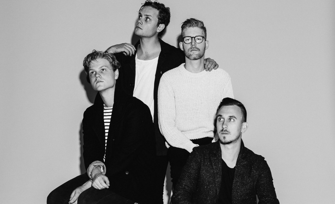 theRealAlterity's tweet photo. Colony House Share Video for New Single You Know It Watch | https://t.co/YN3geLoML4 | #TempleNightside https://t.co/iyL3WXarQb