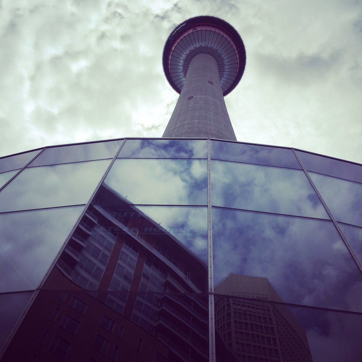 EdmontonTwitte's tweet photo. From Bottom to the Top,  welcome to the Calgary Tower! #yyc #calgary #yyctower #calgarytower #explorecanada #travel https://t.co/0oQI3EVGCm