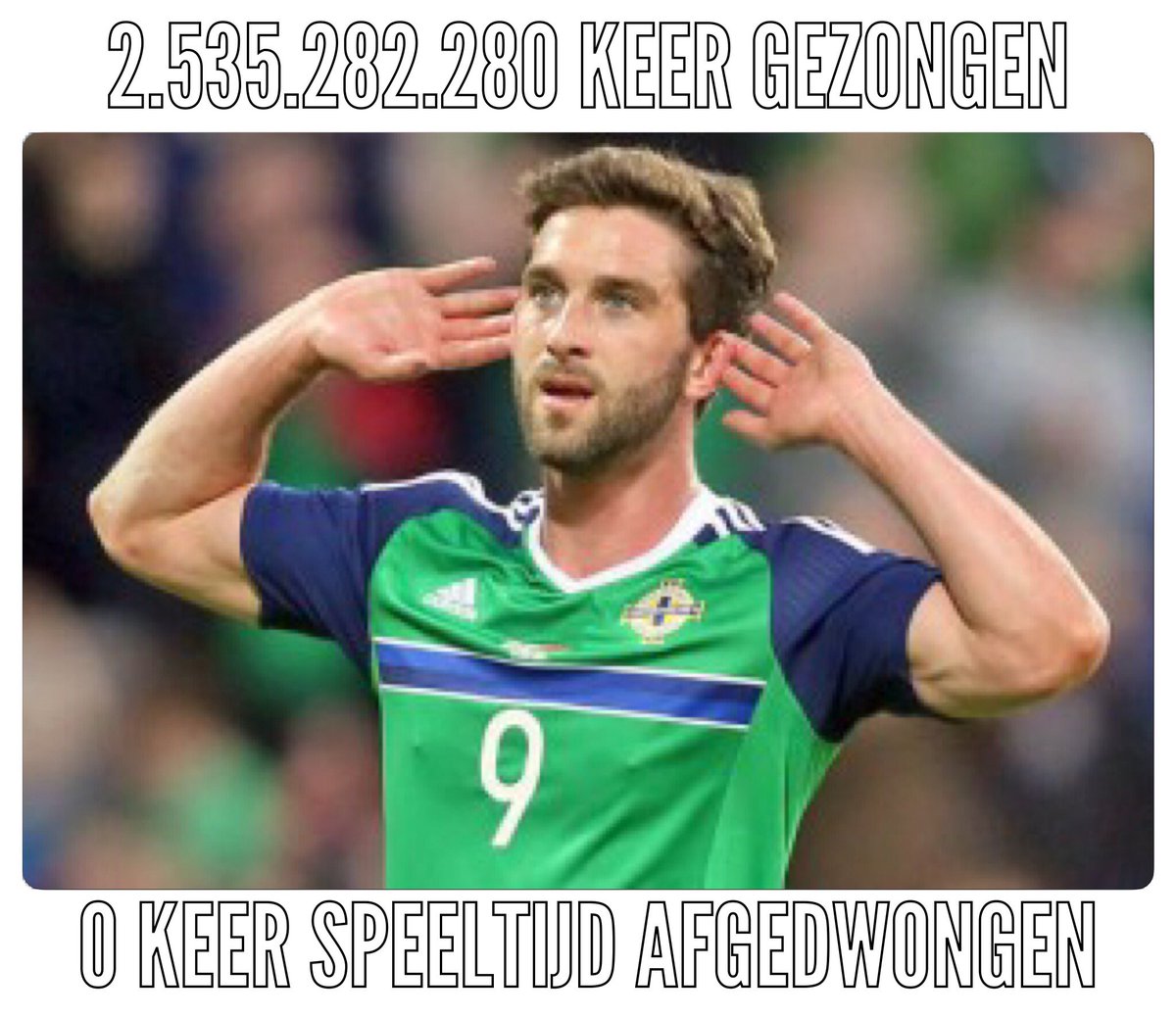 Voetbalhumor tweet media