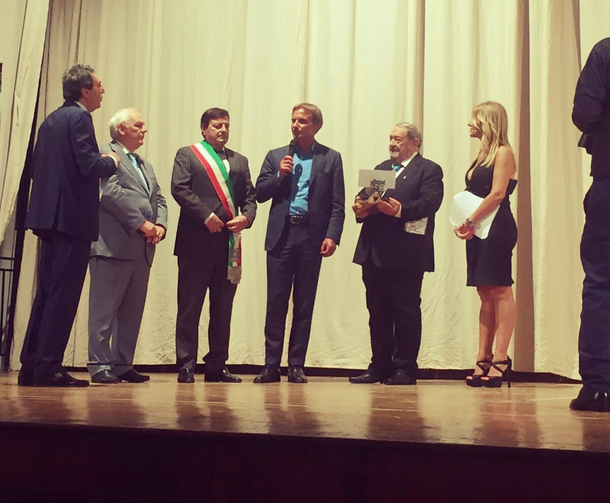 longopuglia's tweet photo. #Pugliesinelmondo ovunque #Puglia distinta per valori e intraprendenza imprenditoria. Grazie! @micheleemiliano https://t.co/nSJfIz3roW