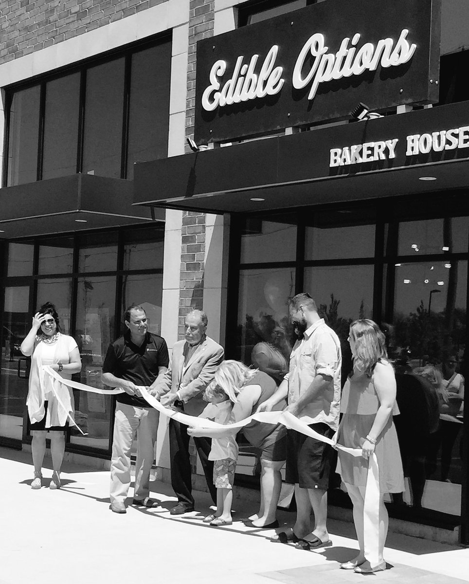 GNCCpromoter's tweet photo. Congratulations @EdibleOptions on your #grandopening 
@The_GNCC wishes you the best 
#smallbiz 
#glutenfree 
#vegan https://t.co/xdz9rdcMP2