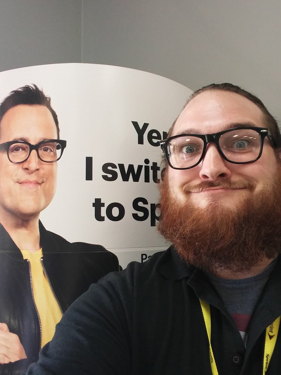 WL_LVL's tweet photo. Come check us out at Sprint right now friends! My guy Paul is running the grill! #FreeDogsForAll #CanYouHearMeNow https://t.co/sbijYDQ8p7