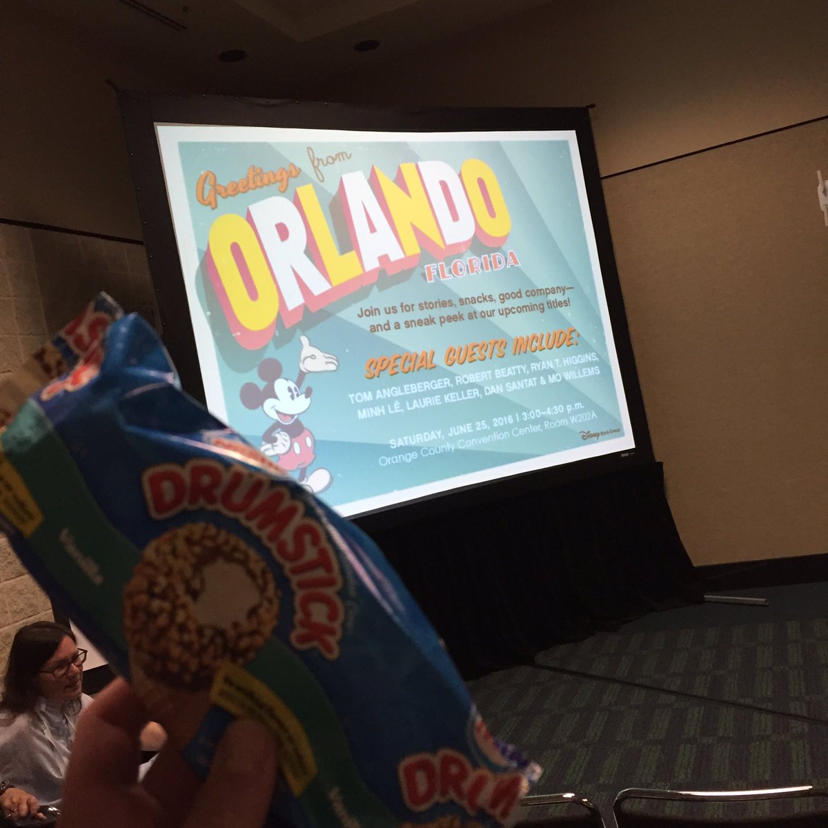 SkyeCorey08's tweet photo. Disney sure knows how to do it! #alaac16 https://t.co/DTm60fwOSU