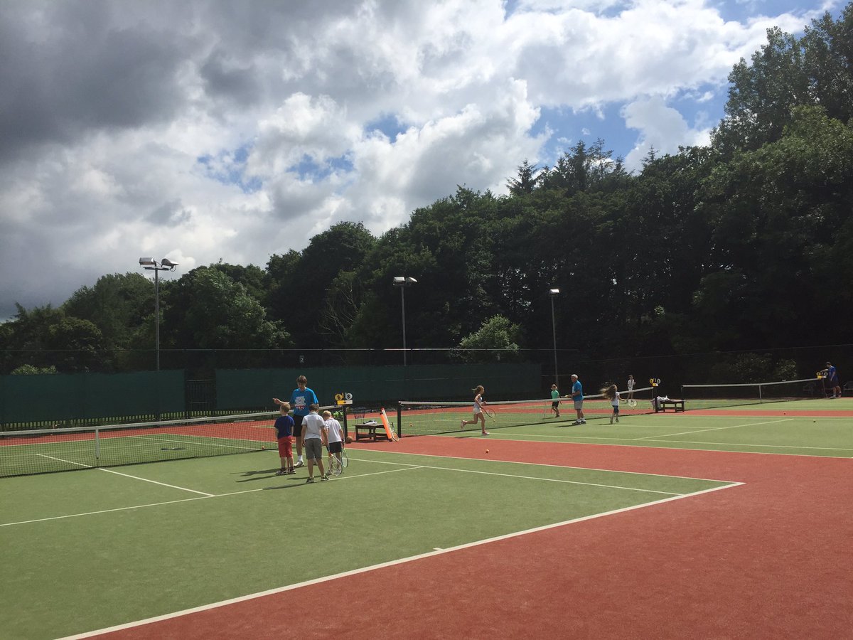 Club was buzzing @ the open afternoon. Great free coaching from <a href="/JonCainTennis/">Star Tennis</a> &amp; doubles tactics from <a href="/ActiveAway/">Active Away</a>
