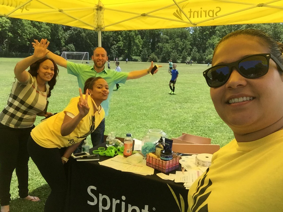 Mayra1748's tweet photo. Partnerships make us successful @VThecloser21 @Mariofnj @marceloclaure @Kpalet5 https://t.co/CWfN5e5dS3