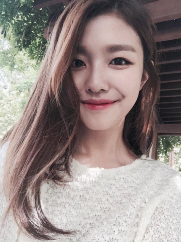 berrygoodpixs's tweet photo. gowoon🍓 #베리굿 #berrygood #엔젤 #ANGEL https://t.co/EQnO5fRUS6