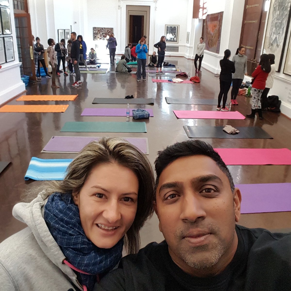 FitLeanFab's tweet photo. Reflection on a beautiful day. Started with Yoga at the art gallery. #yoga #lifestyle #fitness #weightloss https://t.co/URpmxiQ4Be