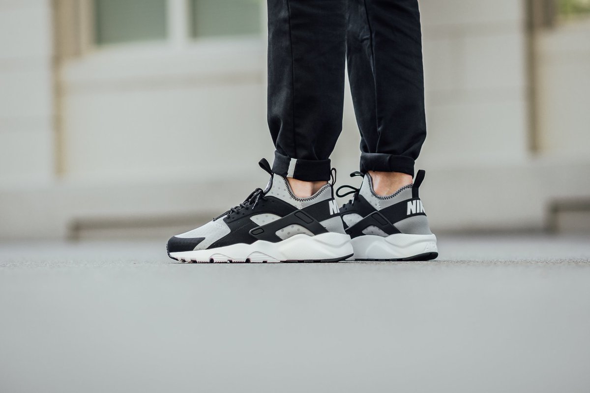 Titolo New In Nike Air Huarache Run Ultra Wolf Grey White Black Cool Grey Shop Here T Co Dyevagizgb