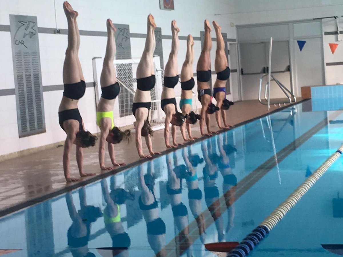 Bdownie's tweet photo. Supposed 2 be elite gymnasts ... lets just say it took more than a few attempts to get the end pic 😂😂 #HandstandDay https://t.co/nhs66NO8Fk