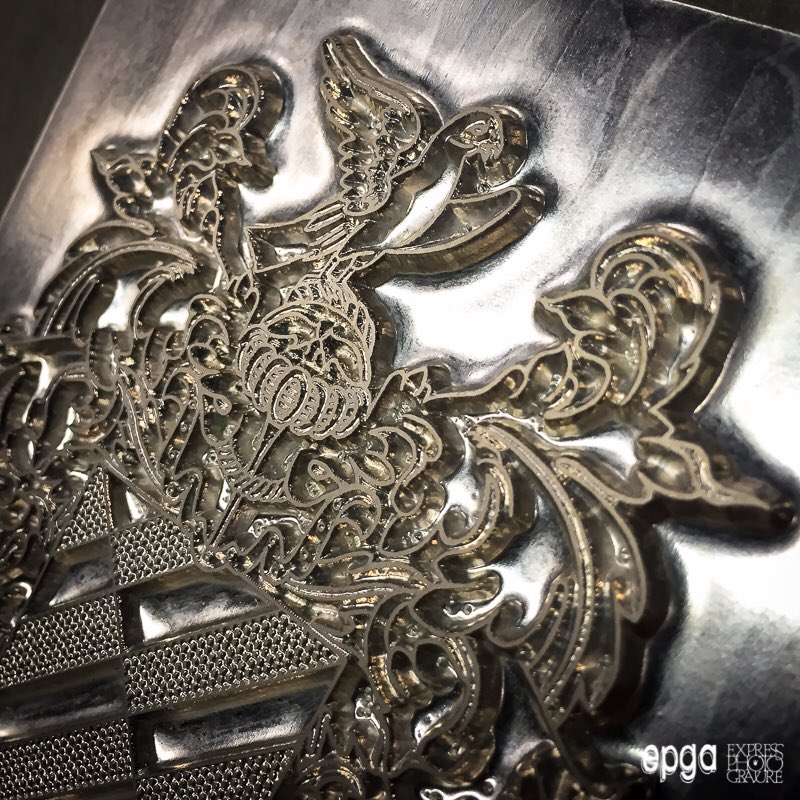 epgafrance's tweet image. #blockfoiling for #hotstamping  
#epgaengravers #expressphotogravure  #graphicdesign