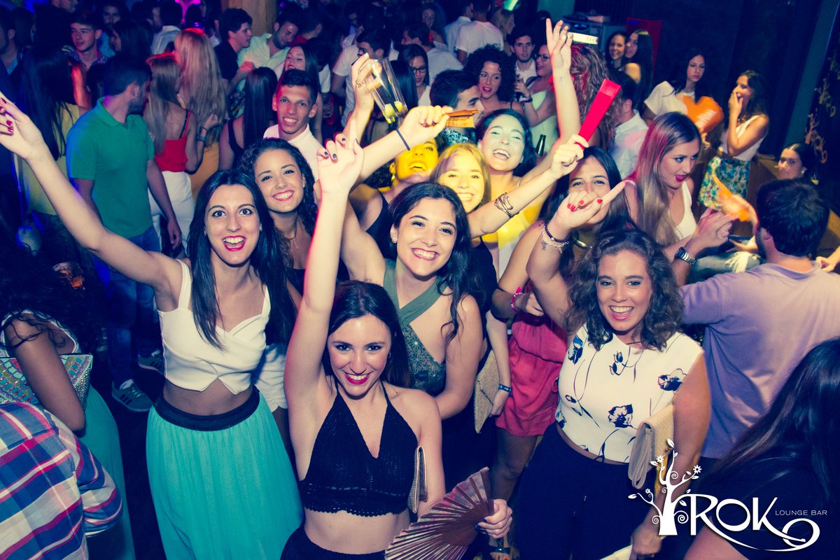 IrokoAvenida's tweet photo. El mejor #ambiente, #música, #cachimbas, promociones y... ¡MUCHAS GANAS DE FIESTA! 🎉🎉🎉 #Jerez #Iroko #FelizSabado https://t.co/AHE4ZPe3sy