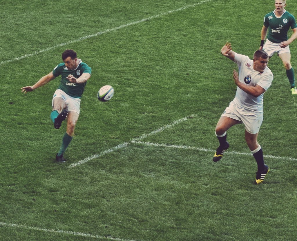 5 mins to go score England- 45 Ireland -14