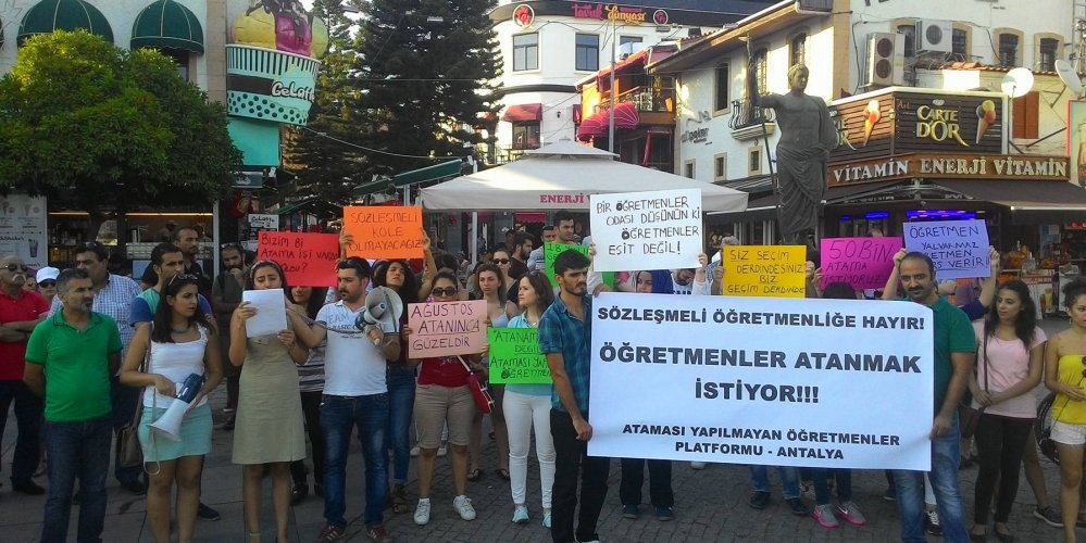 Sözleşmeli,ücretli değil Ağustos ayında KADROLU atama bekliyoruz #ÖgretmnKadroluAtanır <a href="/NumanKurtulmus/">Numan Kurtulmuş</a> <a href="/TC_Basbakan/">TC Başbakanlık</a>