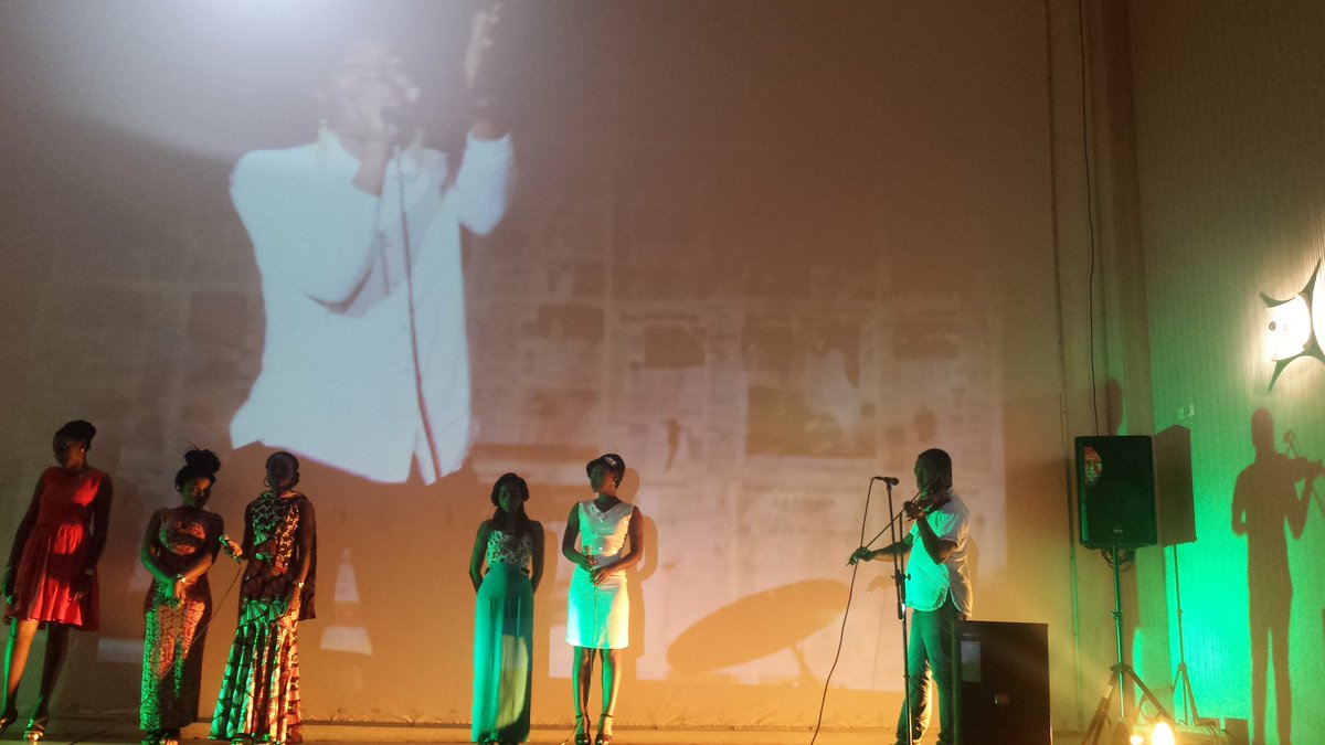 LFCamerounais's tweet photo. HAPPENING NOW : Le Binga Talent du Festival @MisBinga 👌 https://t.co/oVAGEhu9wQ