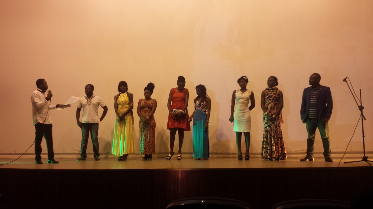 LFCamerounais's tweet photo. HAPPENING NOW : Le Binga Talent du Festival @MisBinga 👌 https://t.co/oVAGEhu9wQ
