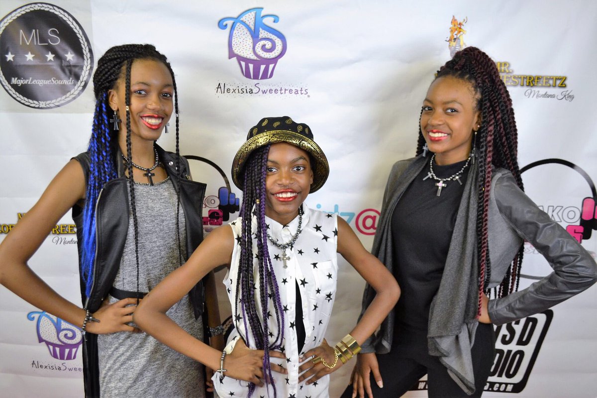 MAKOGirls's tweet image. We had an amazing time at our #ep release party last nifht‼️ #TheMakoGirlsExperience