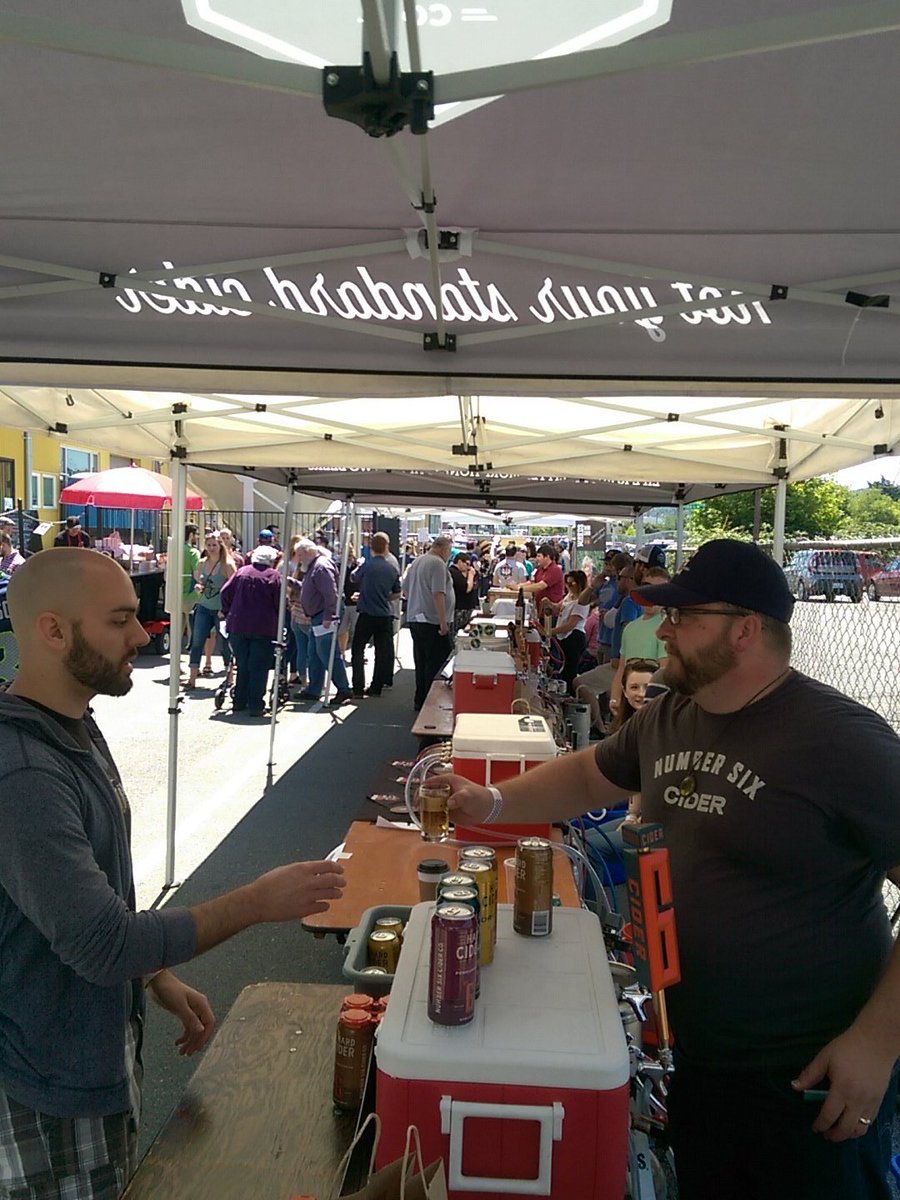 FinnriverCider's tweet photo. Beautiful day to drink cider! So many ton choose from @TheWoods we're pouring until 7pm tonight. #nwcider #pnwca https://t.co/vdOUEytw3G