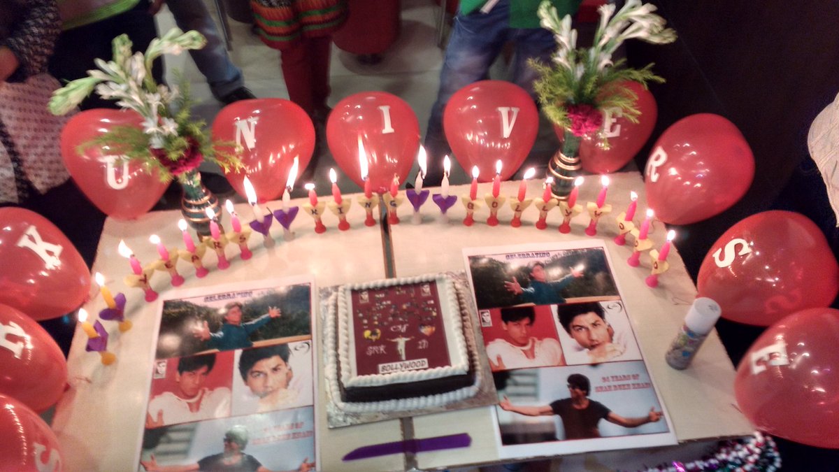 Maishaan's tweet photo. In Pics : SRKUniverse Team Kolkatta Celebrating #24YearsOfKingKhan https://t.co/ijOE6vKnuA