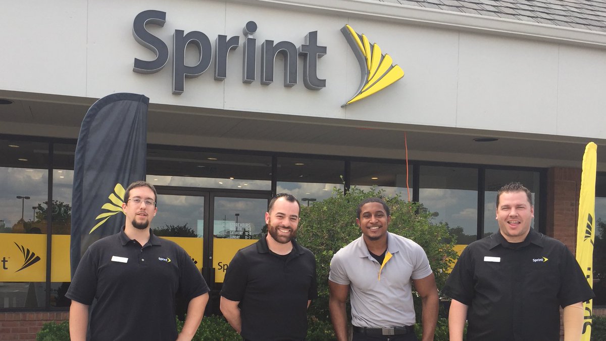 Adam_Cruts's tweet photo. West of STL in O'Fallon has you covered with BTRO also @sprint! @tpshaughnessy @j8o8e8 @JBaileySTL @jocolts https://t.co/ZbHjiTl07t