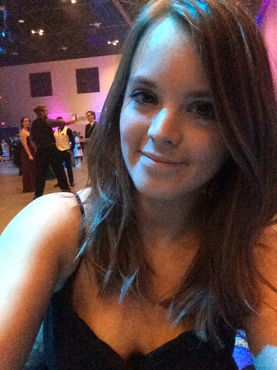BrittanyBrander's tweet image. At the Fort Mac Gala! ✨ #ymmfire #yyc