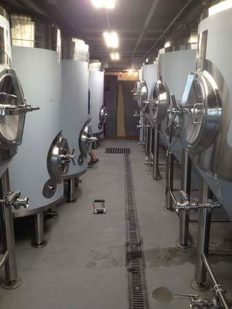 treebrewing's tweet photo. 2 years ago today the tanks at the Beer Institute were installed. #beerinstitute #kelowna #bccraftbeer https://t.co/eByMmyRxDe