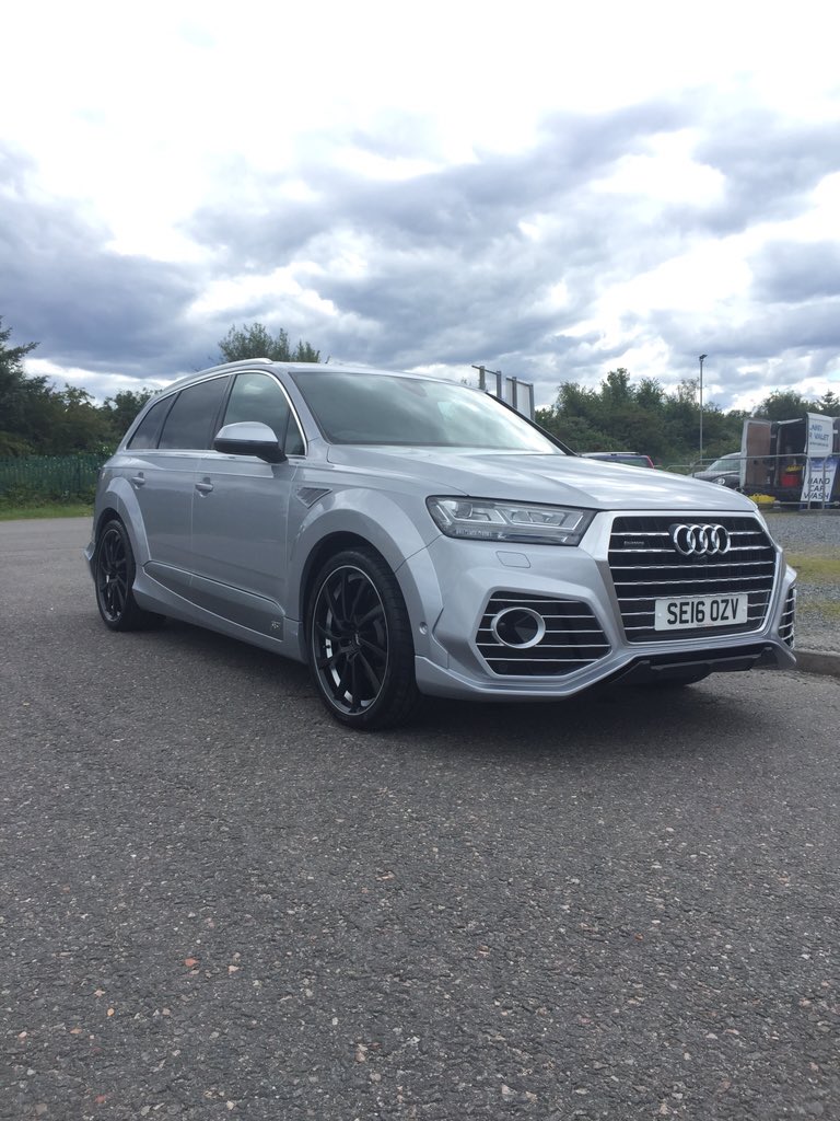 DMaciver87's tweet photo. @Auto_Porn prefer this beauty #audi #abt #qs7 https://t.co/aFKb3yOHS6