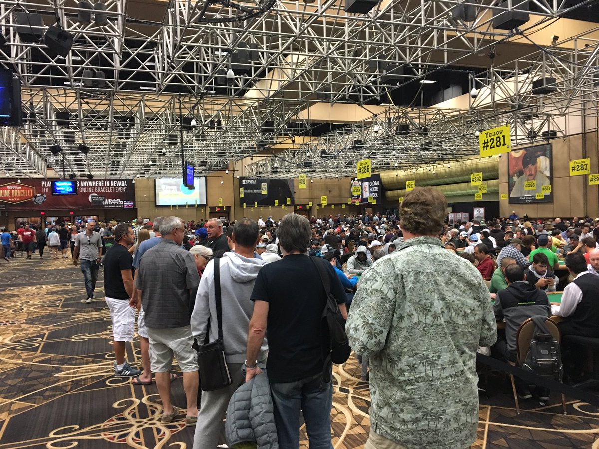 WSOP's tweet photo. #lineupdates for the $235 Daily Deepstack #reallylong https://t.co/8uOcqVbknE