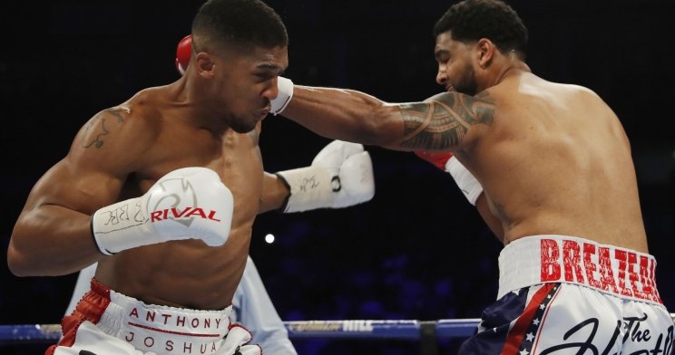 FOXCinemas's tweet image. This is only the 2nd time in his pro career Joshua has been taken beyond 3 rounds
bbc.in/28YowxF #bbcbox…