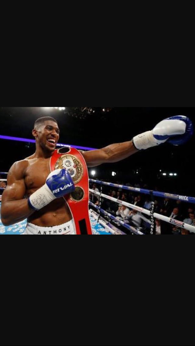 enes1961's tweet photo. Şampiyon 💪🏾💪🏾
#AnthonyJoshua https://t.co/5lU4V27Fmm