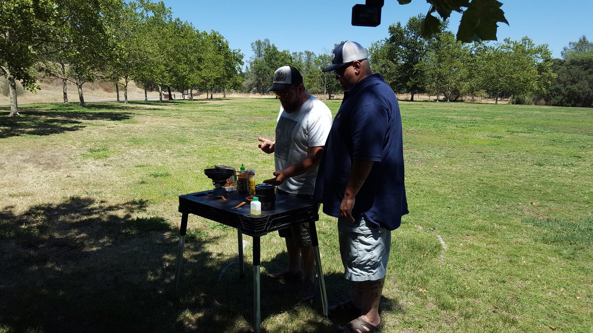 BPDRoom's tweet image. Just finished filming an episode with @arniestates ! We made Picnic Sandwiches. #dogpound #whoof! #bpdr