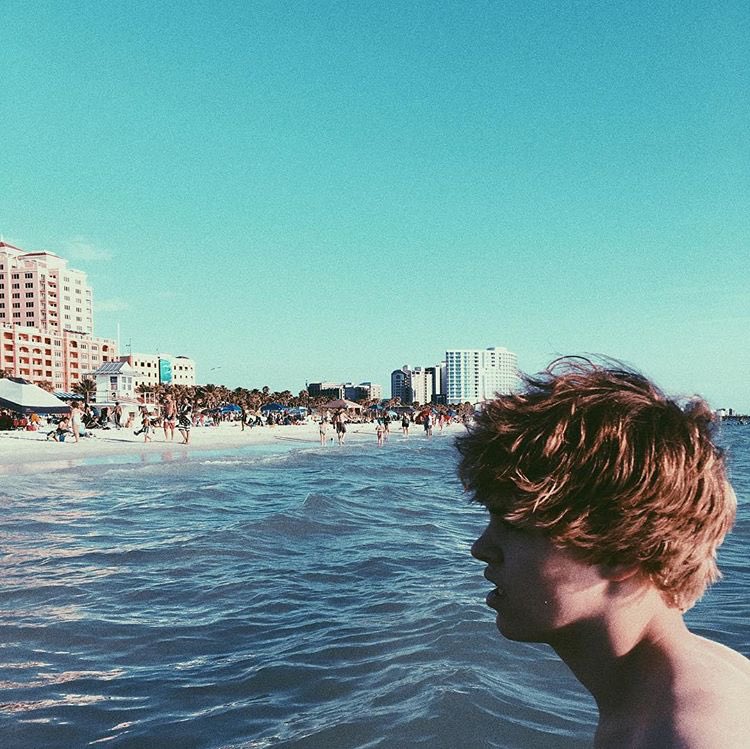UpdateAkridge's tweet photo. christian via instagram (christi2n) - " i need a hair cut so bad " https://t.co/t4wZVWwdAc https://t.co/Zu0LZlCeWH