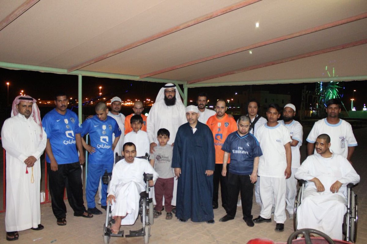 AT_SH_AR's tweet photo. أقام مركز التأهيل الشامل بعرعر ضمن برامجه الرمضانيه رحلة لمدينه الامير عبدالله بن عبدالعزيز الترفيهيه https://t.co/KlHTnIYmJm