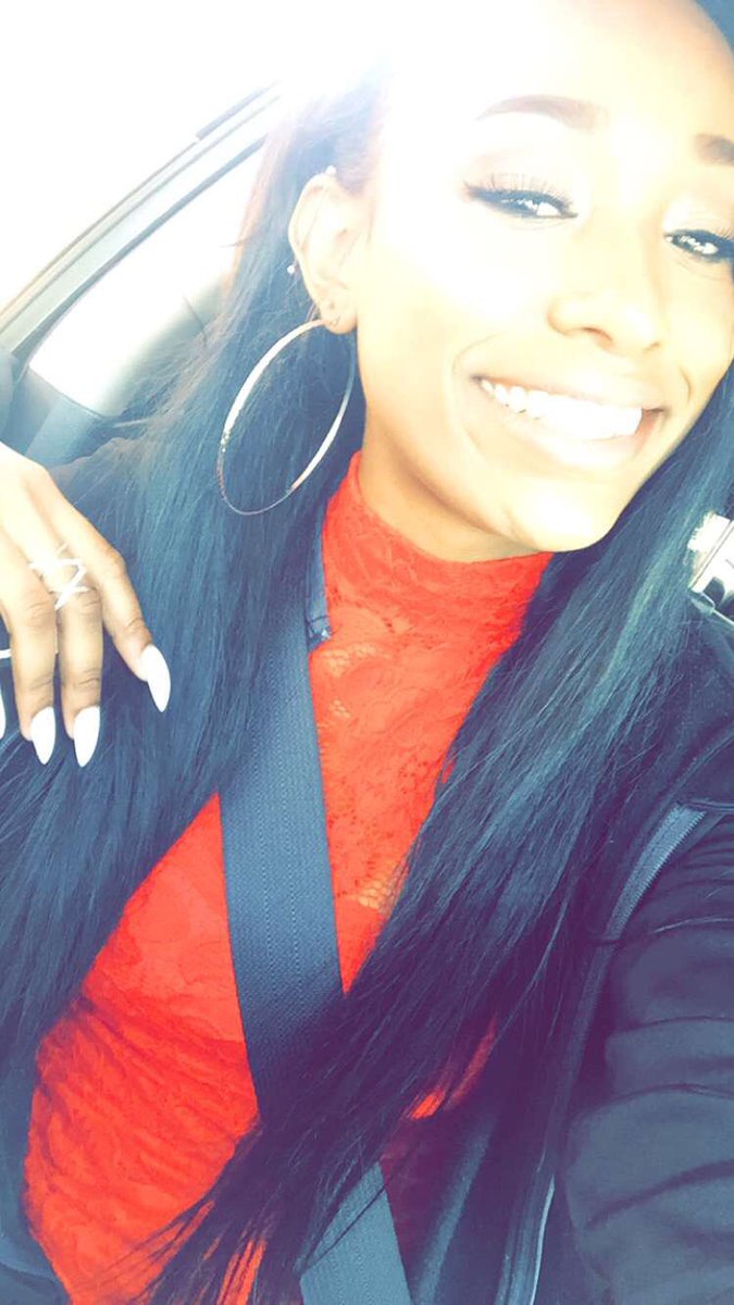 PhoenixMonroe_'s tweet photo. #ChicagoGirlsBreakTheInternet 💕 https://t.co/6a4DJxh7vD