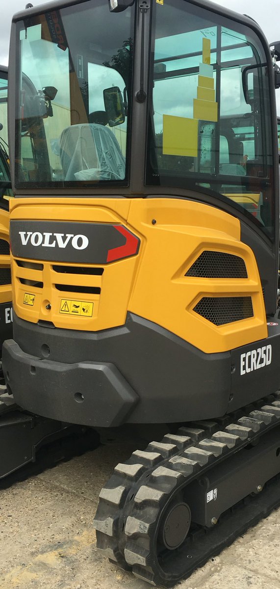 Trackunit Dual ID on new Volvo ECR25D'S
#trackunit #pvsinstalls #authorizedusers #trackunitkeypad #Volvoce