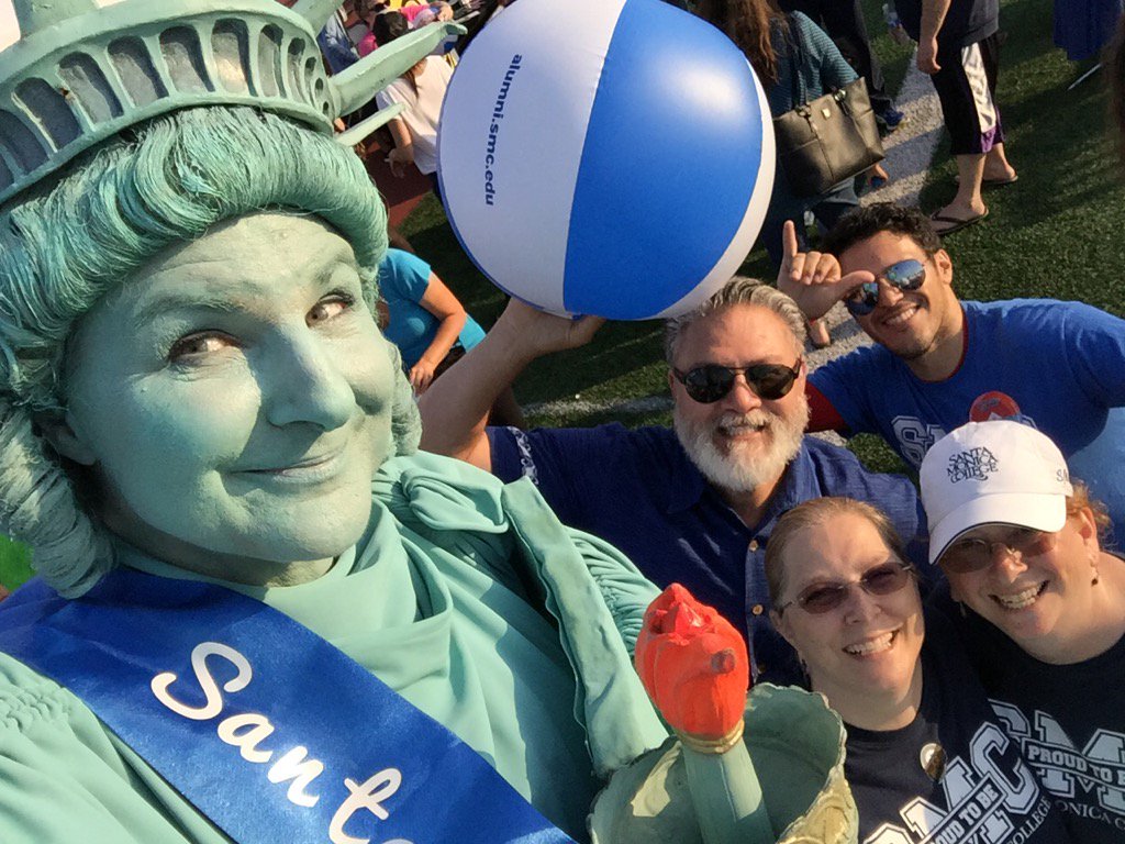 TheSooziShow's tweet image. Celebrate America! #proudtobesmc