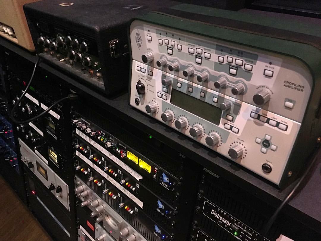 HybridStudiosCA's tweet photo. @adamcastilla #hybridstudios #adamcastilla #studioa #producer #musicproducer #studioflow #profilingamp #ocmusic https://t.co/eGPdewU61y