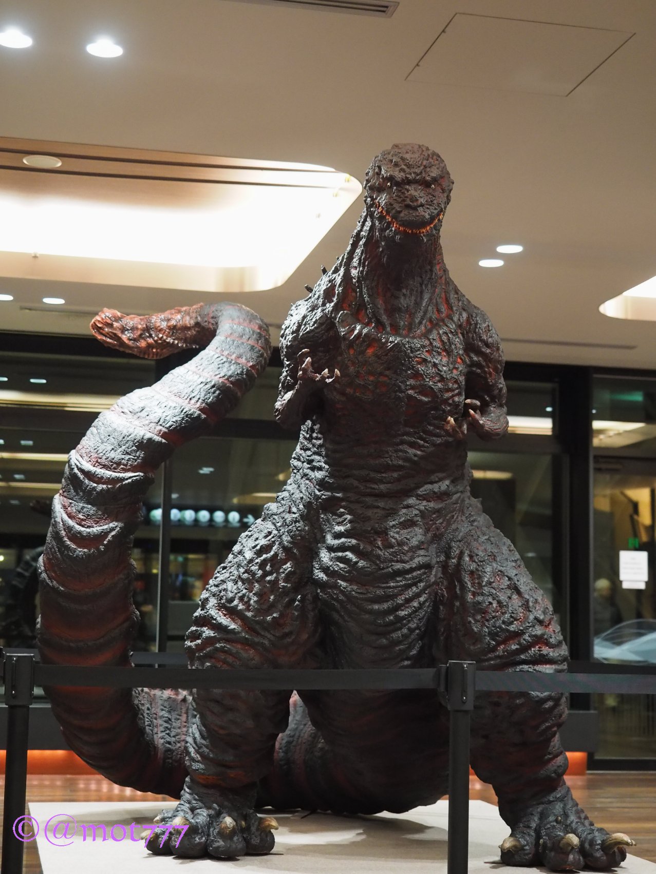 シンゴジラ　ただいまお値下げ中❗️ X-Plus Toho Large Monster Series 