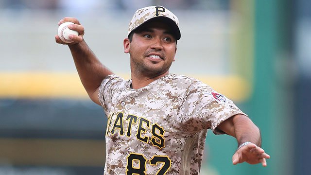 BVGolfShop's tweet image. 2015 #PGAChamp Jason Day brings the heat with his first pitch mypga.co/6wakn