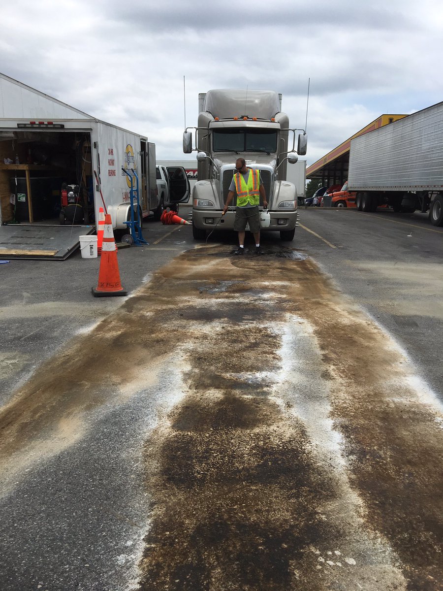 Highwayenv's tweet photo. Charleston fuel spill. Running all over the state. https://t.co/THnW7t7VN8