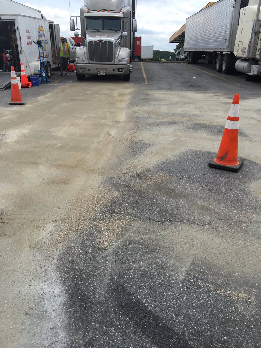 Highwayenv's tweet photo. Charleston fuel spill. Running all over the state. https://t.co/THnW7t7VN8