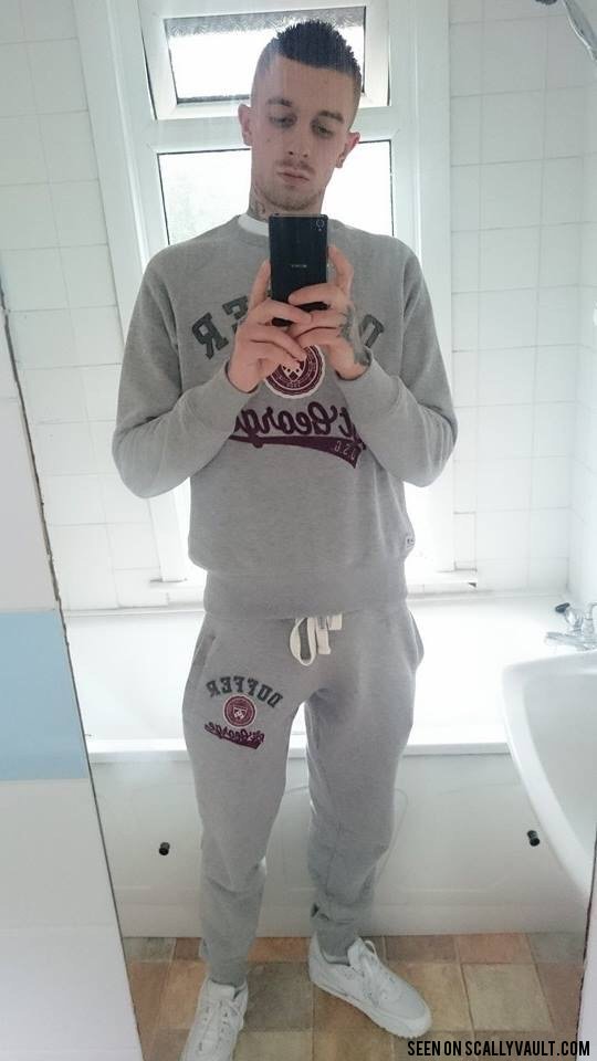ScallyVault's tweet photo. New Picture Added -> https://t.co/CgWhPo9g8S

#Scally #Chav https://t.co/sdrDpkqwlo