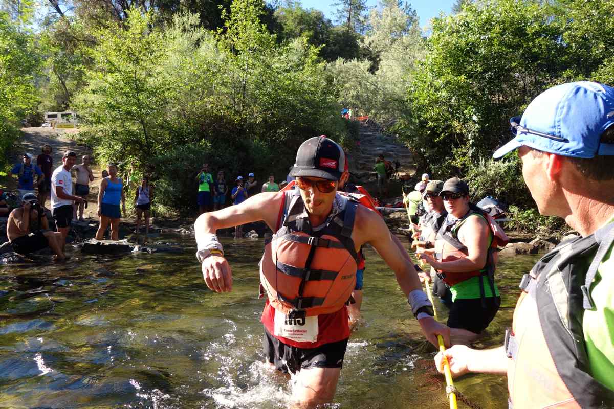 iRunFar's tweet photo. Thomas Lorblanchet looks strong in fifth at the Rucky Chucky crossing (mile 78). https://t.co/SiHlCXWScI #WS100 https://t.co/qSExOfqOcA