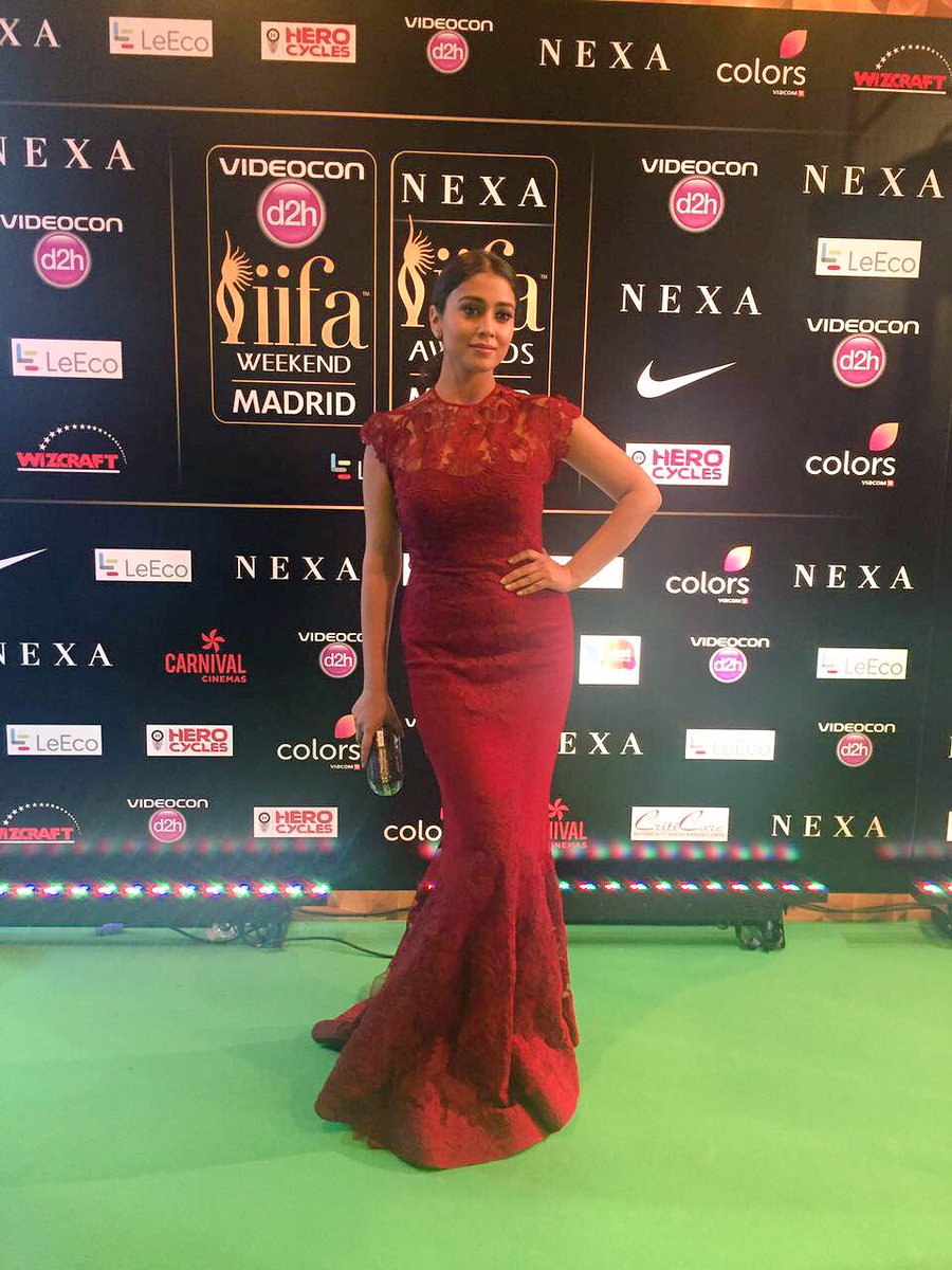 shriya1109's tweet photo. #IIFA2016 #Madrid @falgunishanepea thank you for this lovely outfit https://t.co/9a0g7NSPXB