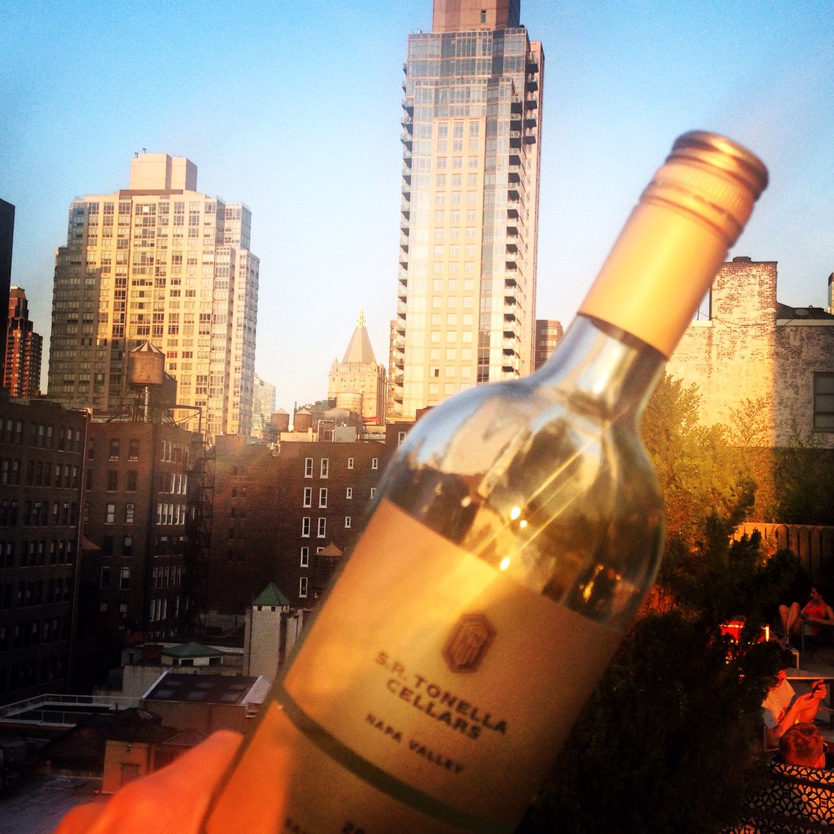 Party celebration drinking <a href="/TonellaCellars/">S.R. Tonella Cellars</a> #Sauvignonblanc #nyc #manhattan