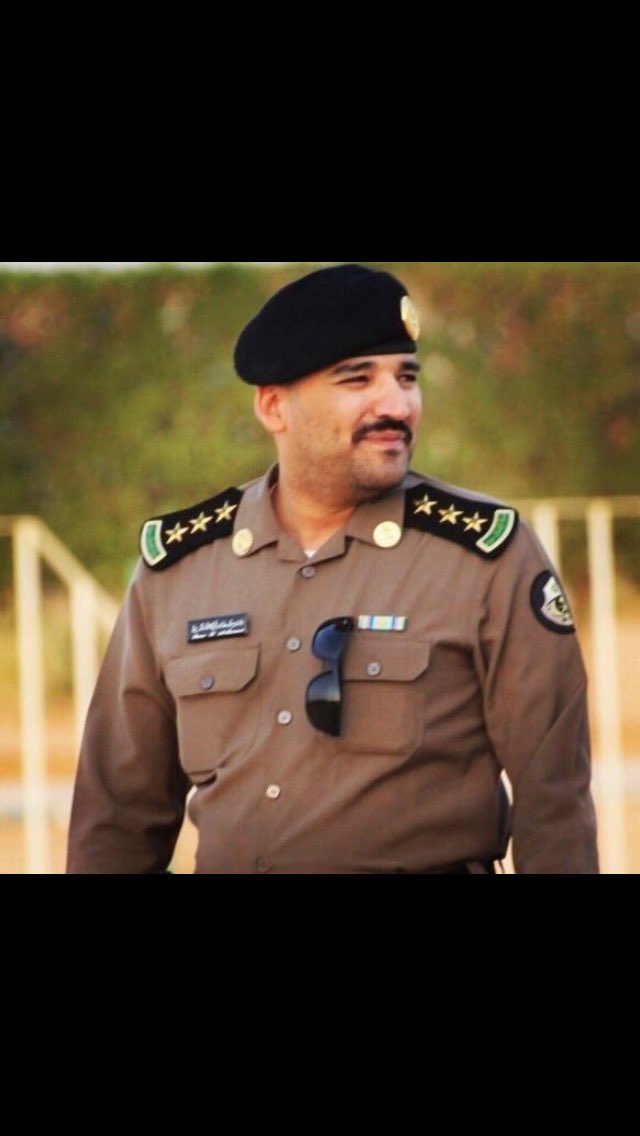 khalid1569's tweet photo. #ثامر_العسكر_يتسبب_بدهس_مواطن 

يا داعس على رقاب عجزت تجاريك ، لله درك كيف صارت تهابك ❤️ الله يقويك ثامر وكلنا معك https://t.co/Lqs2n5Hfqs