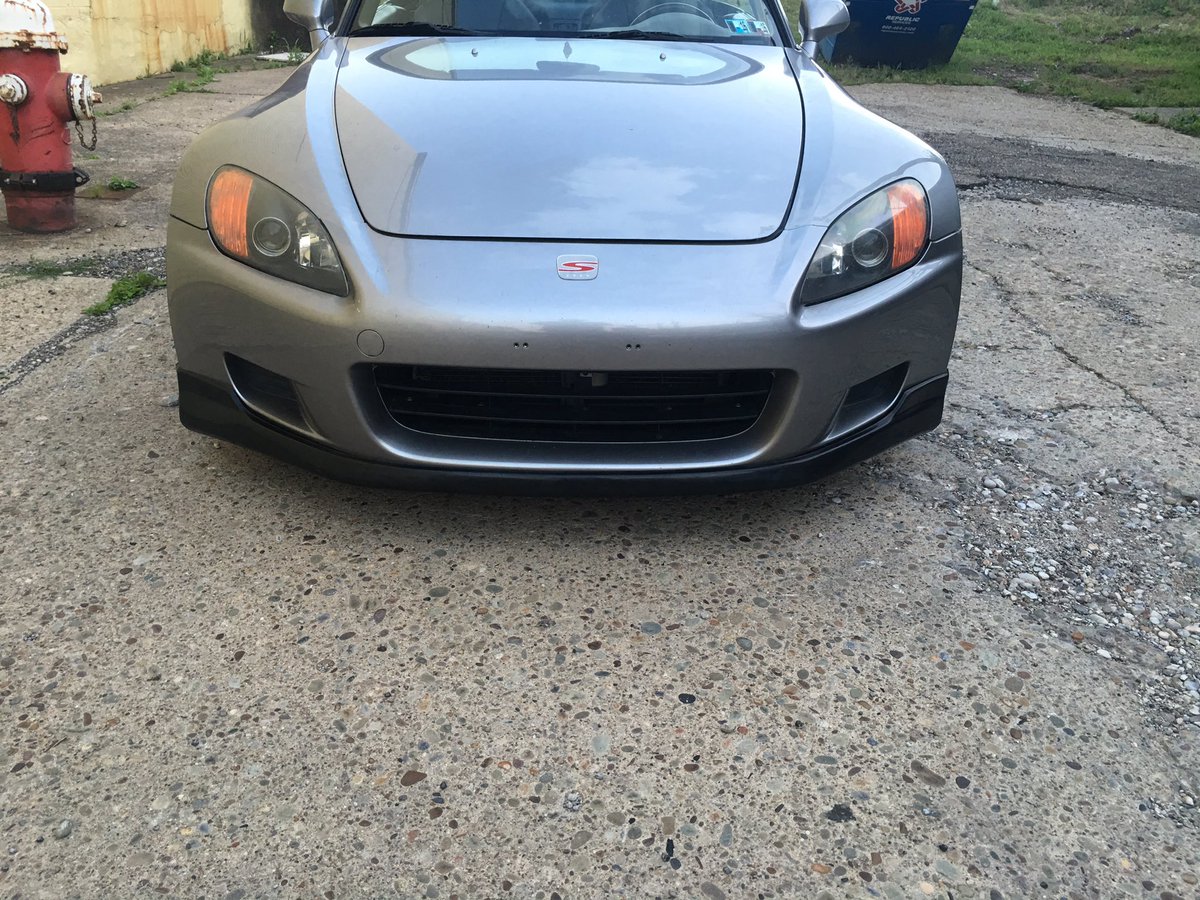 DickZhang01's tweet photo. Before (hit by deer), during, &amp; after. Bonus points on the new lip too! What a productive Saturday with the #s2000 https://t.co/tTo0PR6VgI