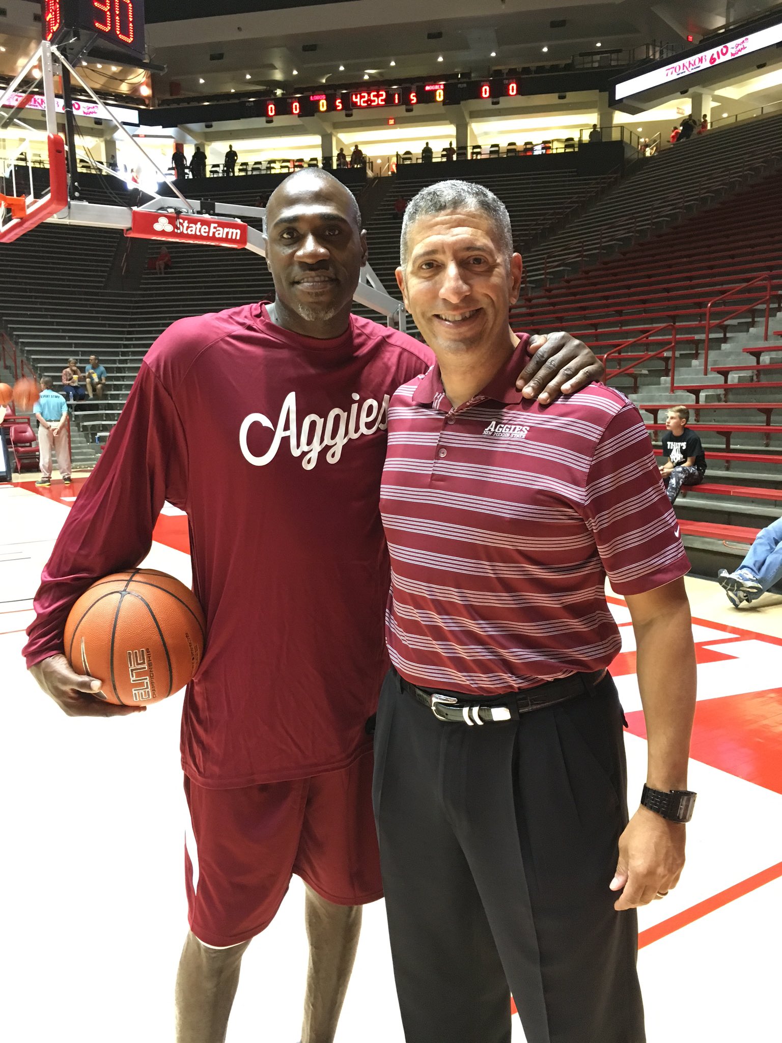 Mario Moccia on X Reuniting w my old classmate ex NBA player Reggie Jordan NMStateMBB NMStateAggies BattleOfRG Guys are ready https t HEtPTDEtSk X