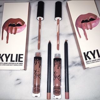 Hanix0's tweet image. سحب على٣ ارواج من ارواج كايلي من اختيار الفايز
الشروط:رتويت
فولو لي +فولو لـ @nxafc فولو لـ @llmesll فولو لـ @Mn10al