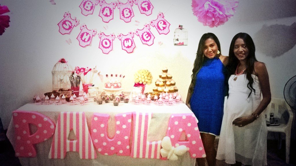 Mariamercedez11's tweet photo. #BabyShowerPaula #MadrinaFeliz #MisReinitas #PaulaAndreaRuedaGonzales 💖 https://t.co/MYZur7O2Sk